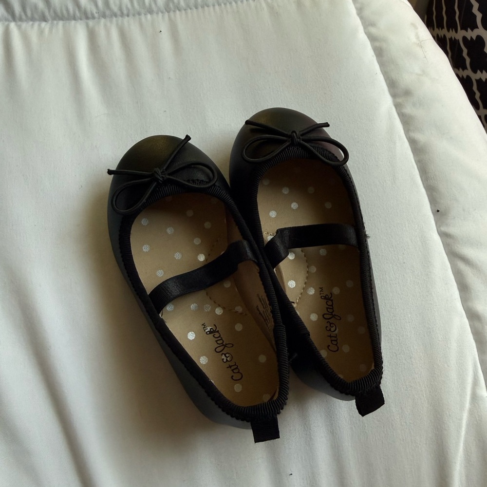 Toddler black flats